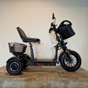 Freeliner-EVO-III-Seite-Schalensitz-Small-2048x2048